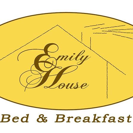 Emily House Рим Екстериор снимка